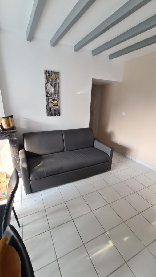 Gites De 2 A 11 Personnes Au Domaine D'Usson Echebrune Exterior photo